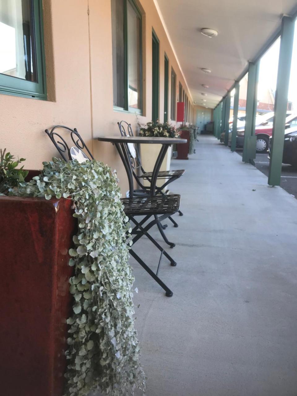 The Bakehouse Motel Goulburn Exterior photo